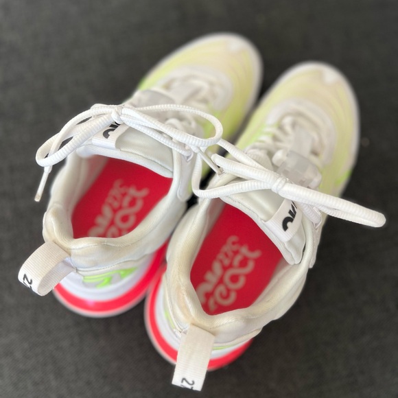 Nike Air Max 270 - Picture 4 of 5